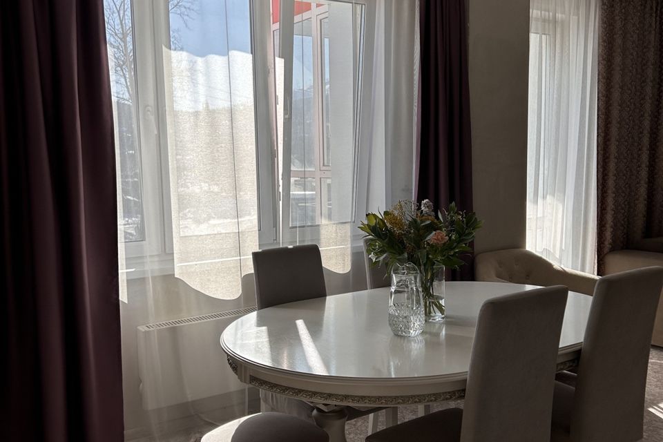 Продаётся 4-комнатная квартира, 71.2 м²