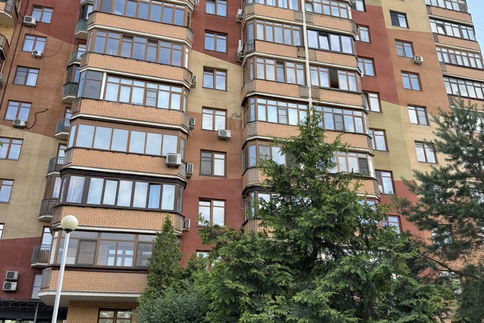 Продаётся 1-комнатная квартира, 56 м²