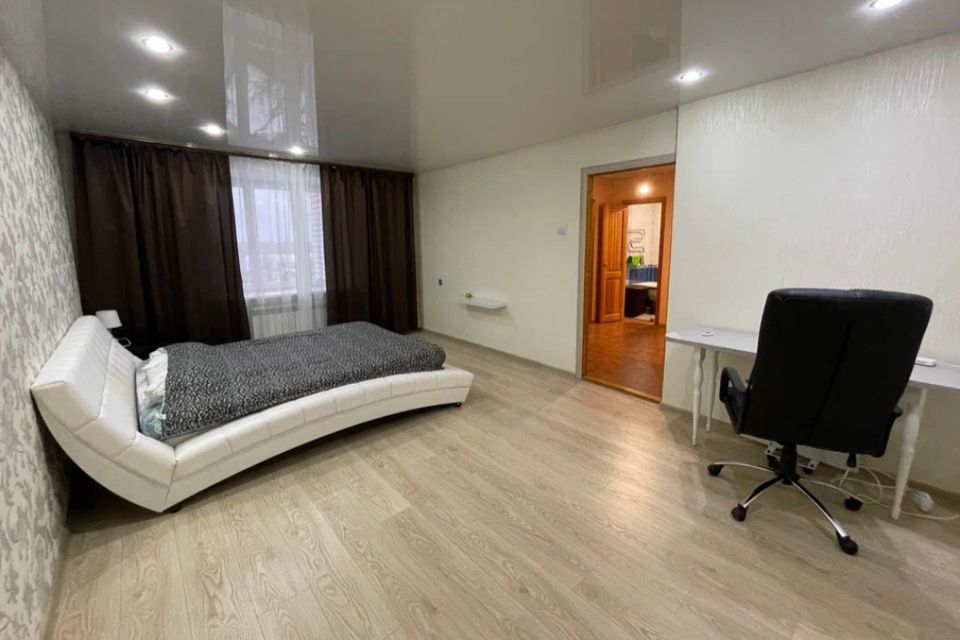 Сдаётся 1-комнатная квартира, 51 м²