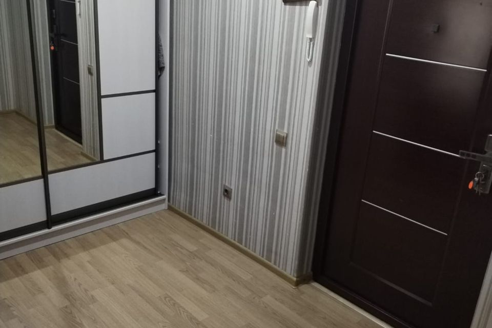 Продаётся 1-комнатная квартира, 42.2 м²