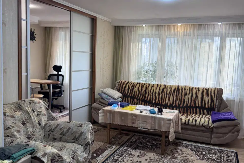 Продаётся 3-комнатная квартира, 77 м²