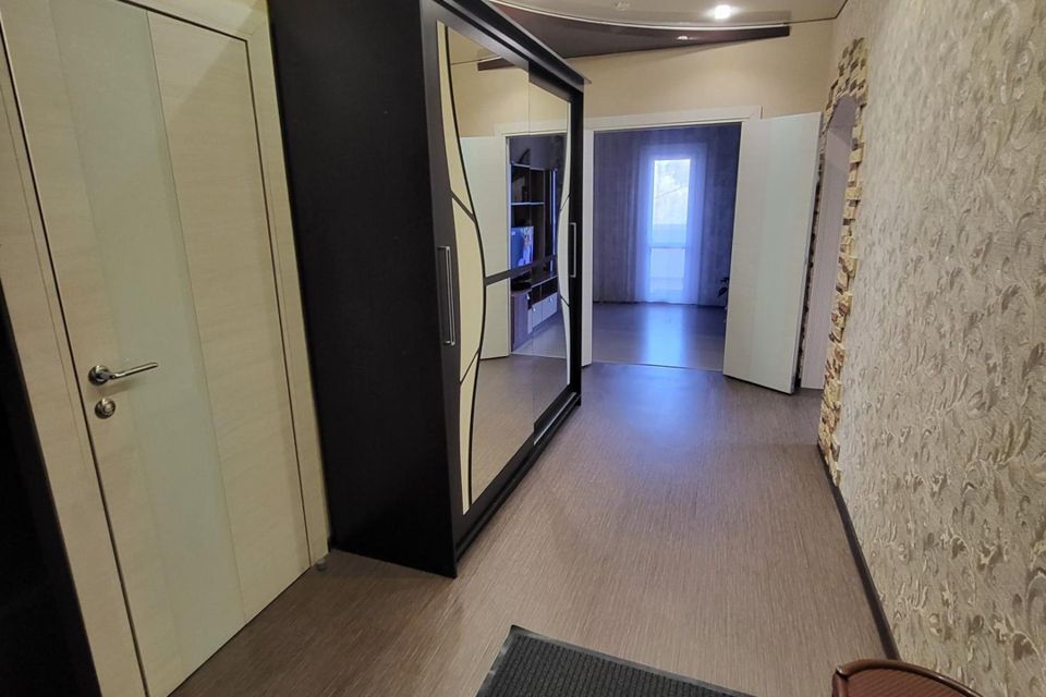 Продаётся 4-комнатная квартира, 83.8 м²