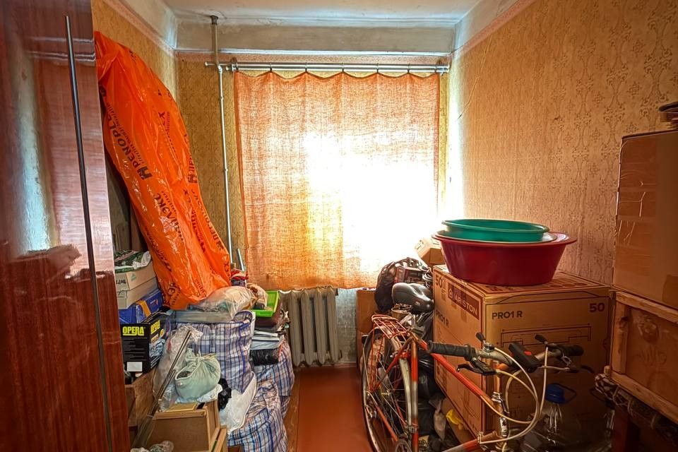 Продаётся 3-комнатная квартира, 44 м²