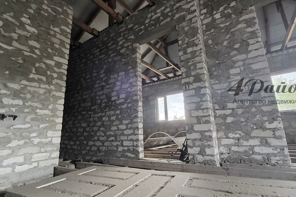 Продаётся 2-этажный дом, 240 м²