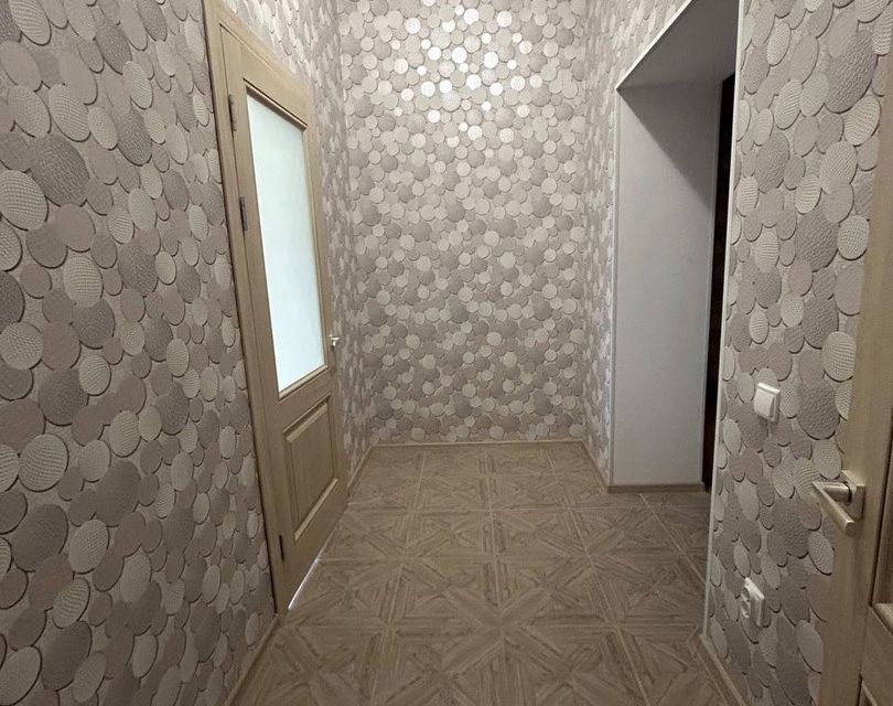 Продаётся 1-комнатная квартира, 42 м²