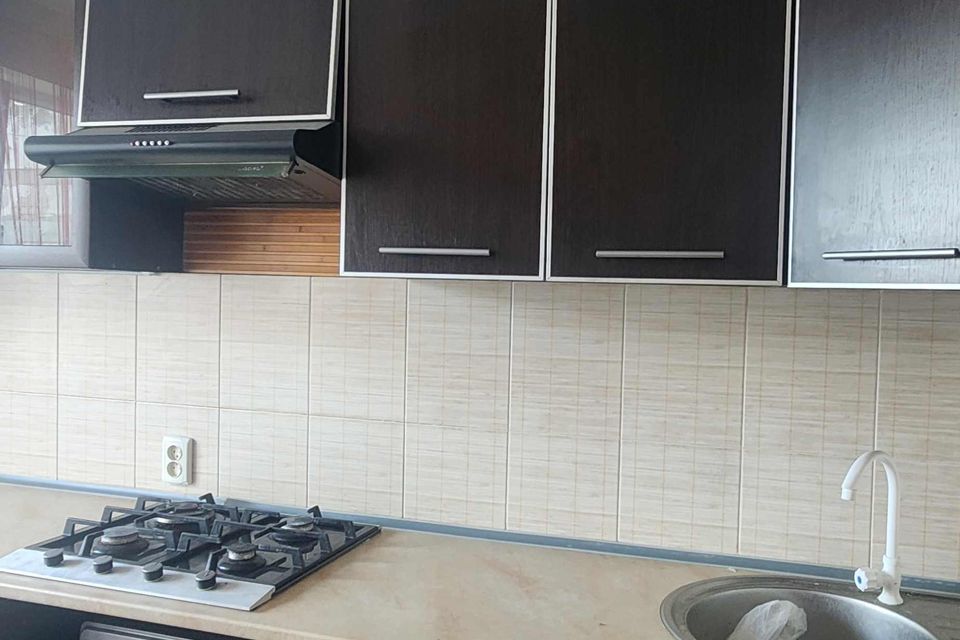 Продаётся 3-комнатная квартира, 56 м²