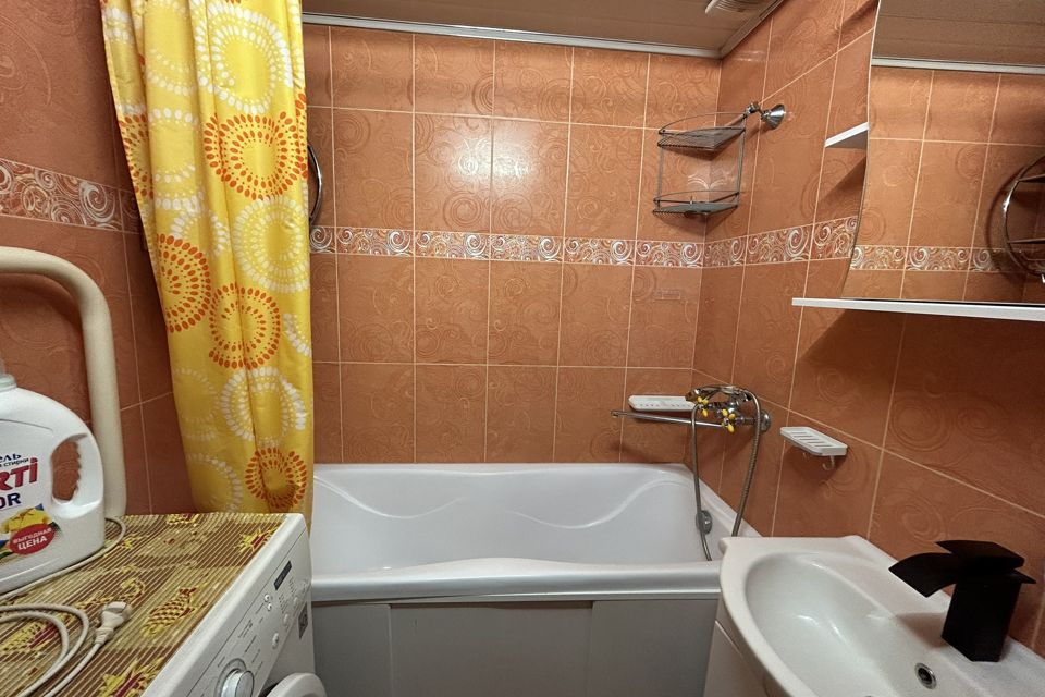 Продаётся 3-комнатная квартира, 68.6 м²