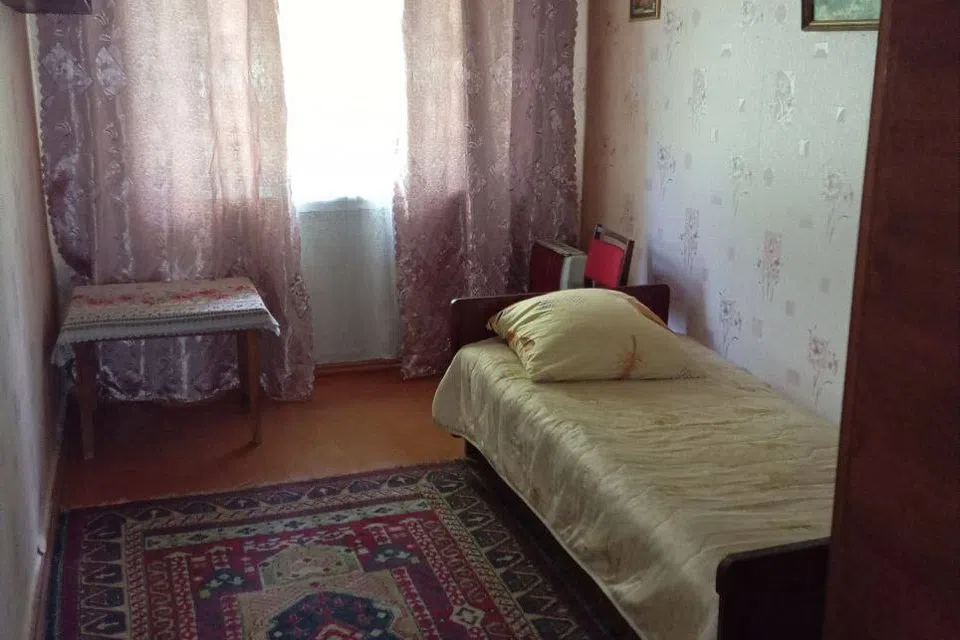 Продаётся 3-комнатная квартира, 55.8 м²