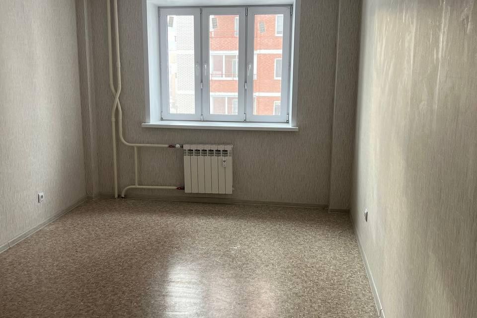 Продаётся 1-комнатная квартира, 42 м²