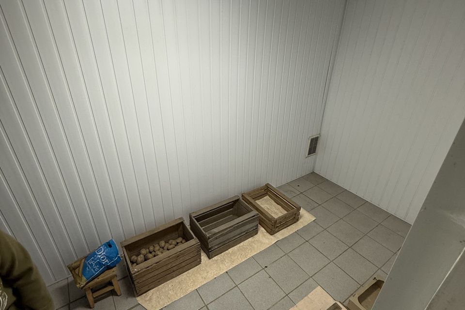 Продаётся 2-этажный дом, 200 м²