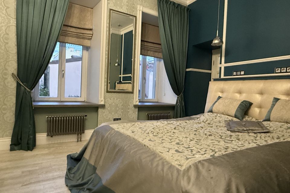 Продаётся 4-комнатная квартира, 120.8 м²