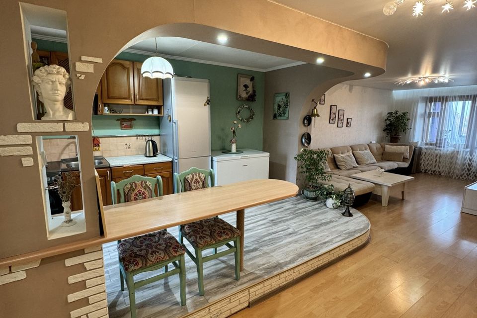 Продаётся 3-комнатная квартира, 72.9 м²