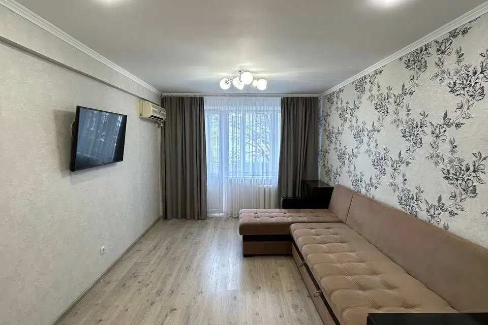 Продаётся 3-комнатная квартира, 69.7 м²