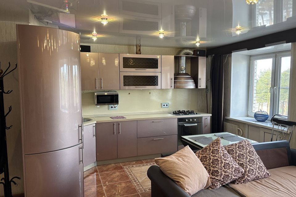 Продаётся 4-комнатная квартира, 75.7 м²