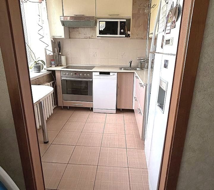 Продаётся 3-комнатная квартира, 48.1 м²