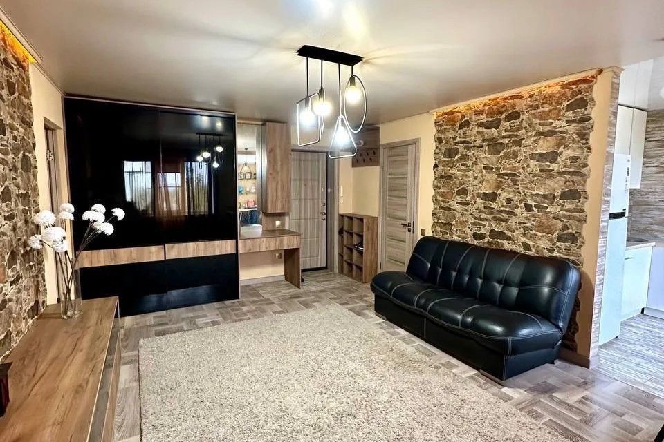 Продаётся 2-комнатная квартира, 48.3 м²