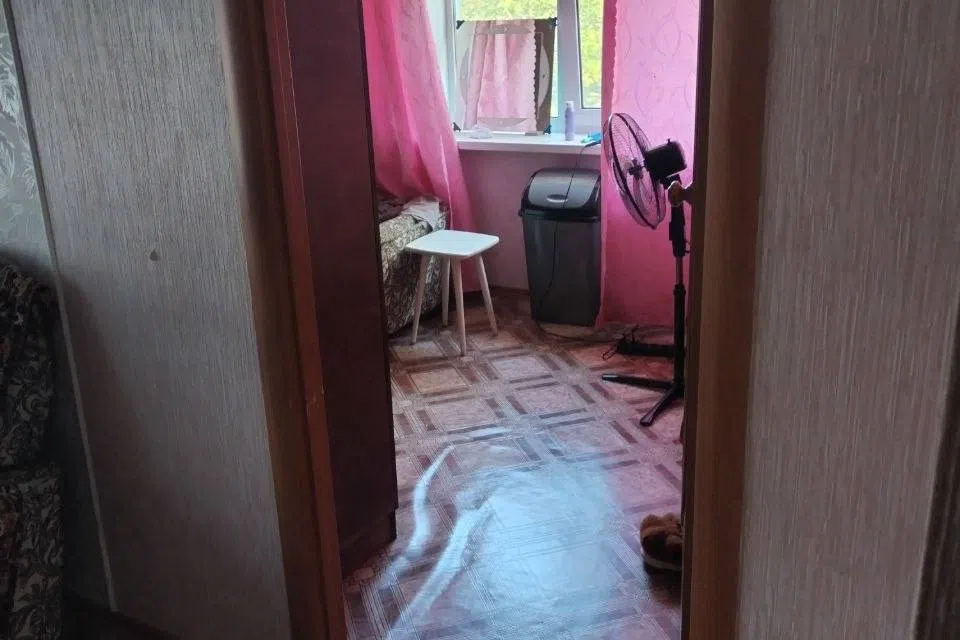 Продаётся 3-комнатная квартира, 49.6 м²