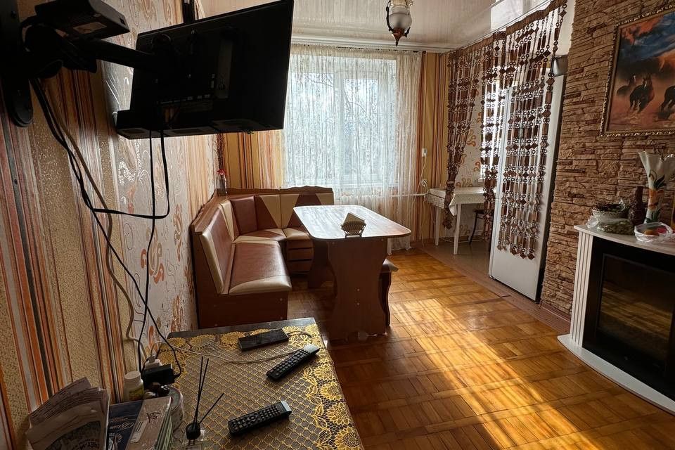 Продаётся 2-комнатная квартира, 61.5 м²