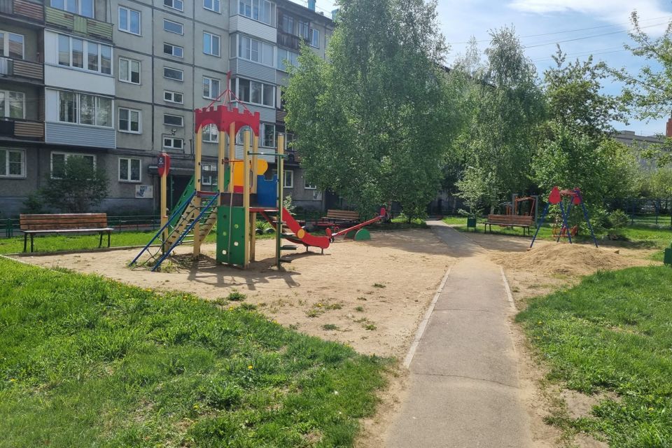 Продаётся 2-комнатная квартира, 43.8 м²