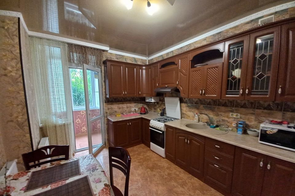 Продаётся 1-комнатная квартира, 42.6 м²