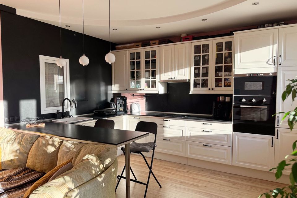 Продаётся 2-комнатная квартира, 69 м²