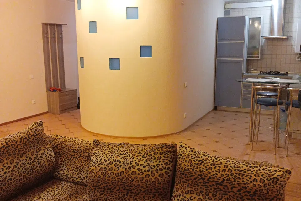 Продаётся 2-комнатная квартира, 62 м²