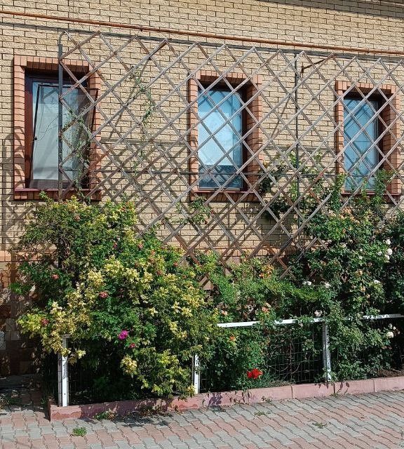 Продаётся 2-этажный дом, 200 м²