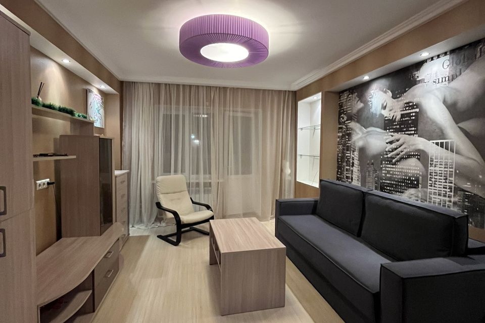 Продаётся 3-комнатная квартира, 90.2 м²