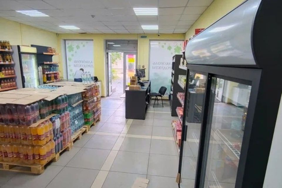 Сдаётся торговое помещение, 103 м²