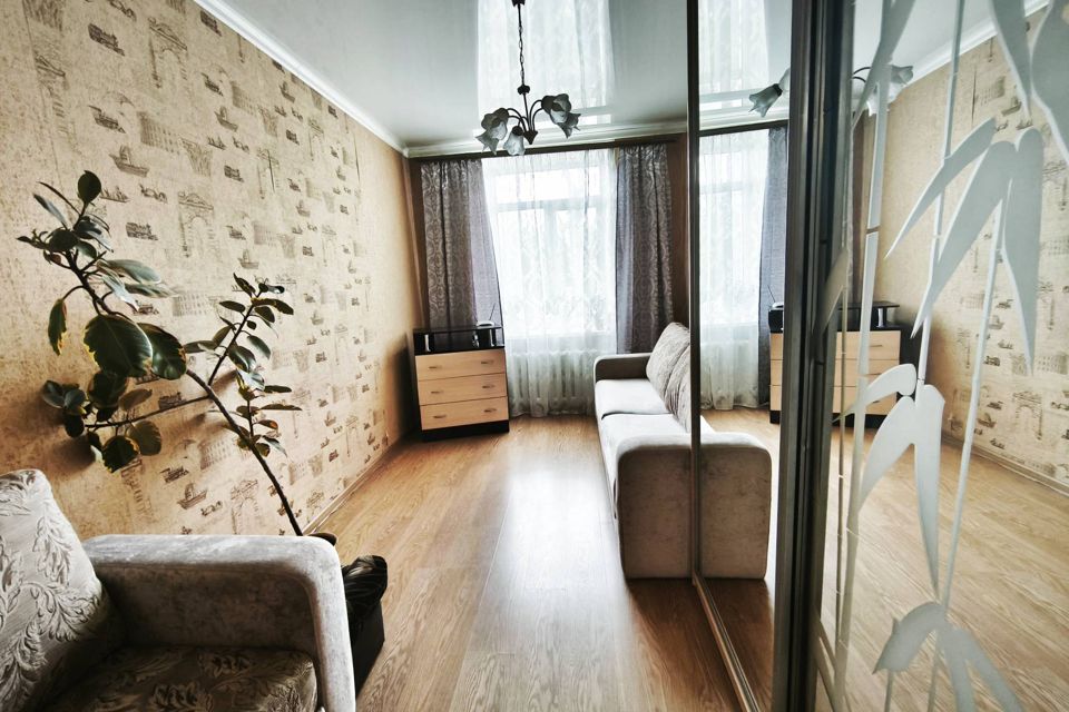 Продаётся 3-комнатная квартира, 58.3 м²