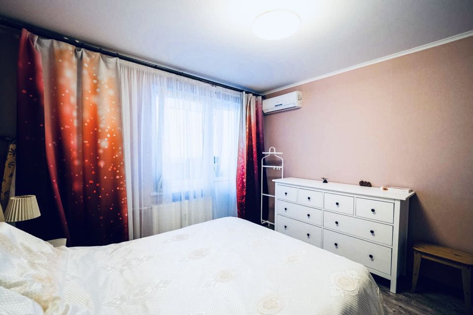 Продаётся 2-комнатная квартира, 60.4 м²