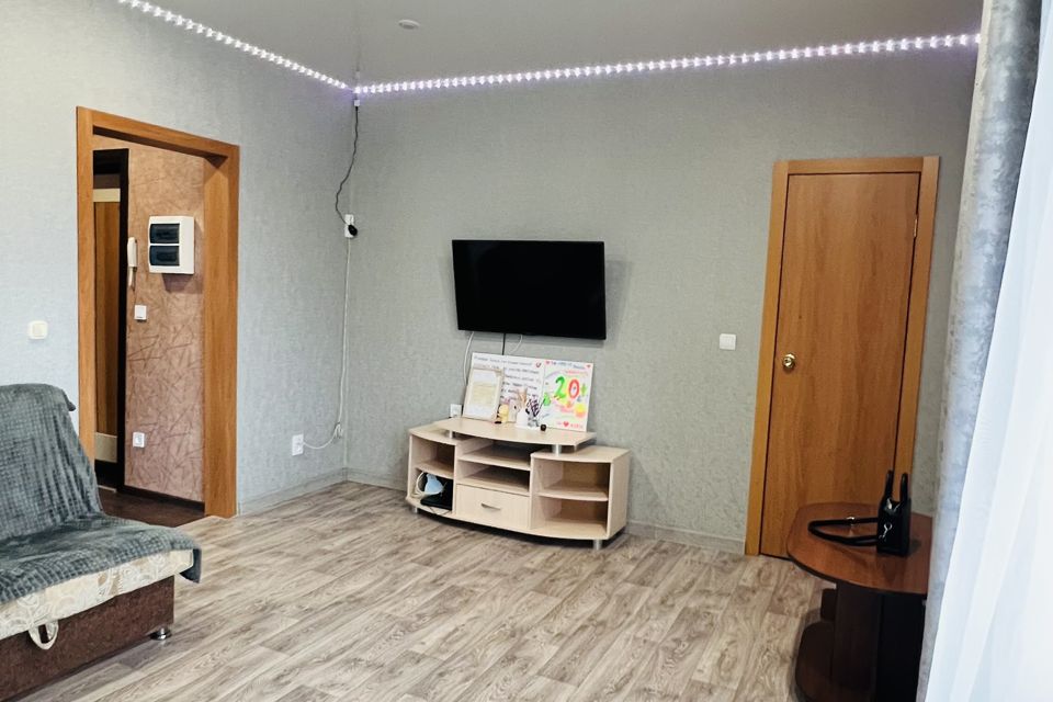 Продаётся 1-комнатная квартира, 37.7 м²