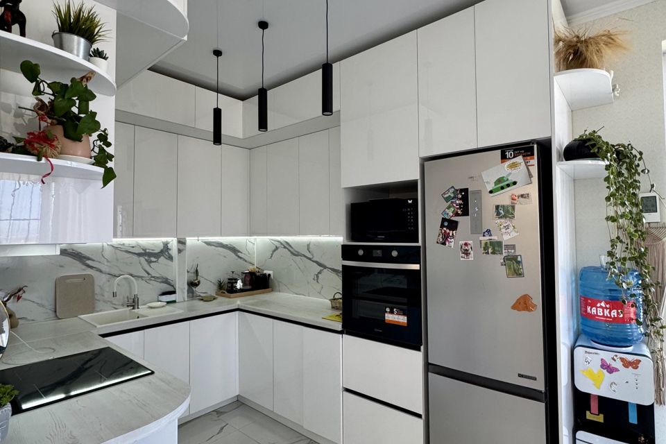 Продаётся 3-комнатная квартира, 65 м²
