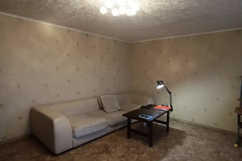 Продаётся 4-комнатная квартира, 107 м²