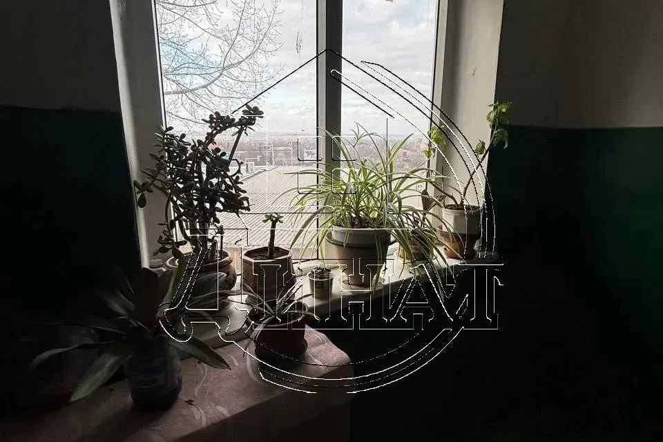Продаётся 3-комнатная квартира, 57.8 м²