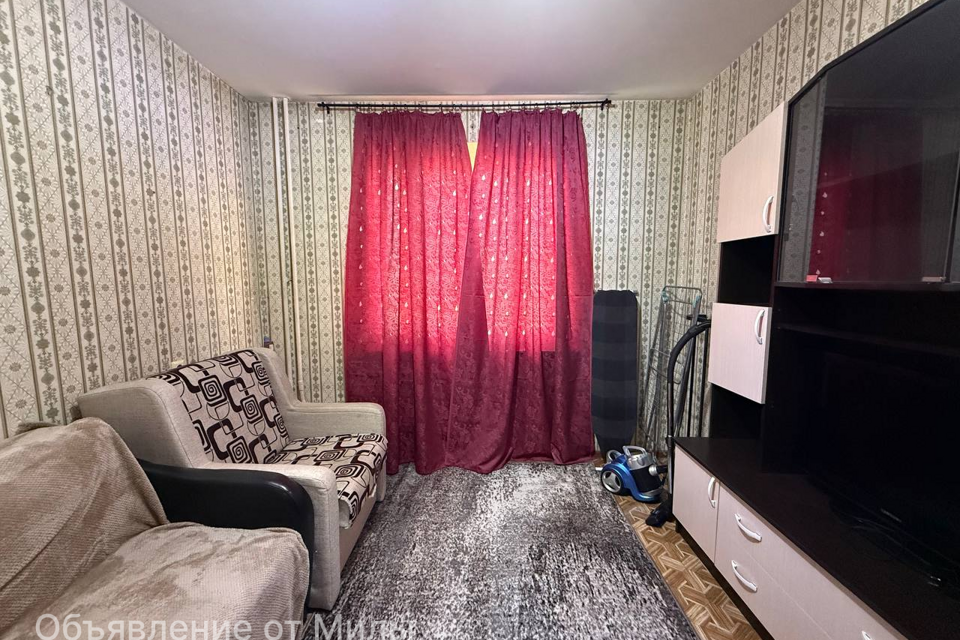 Продаётся комната в 3-комн. квартире, 10.7 м²