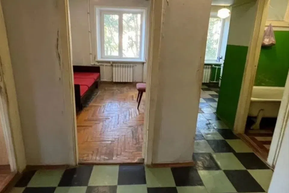 Продаётся 3-комнатная квартира, 52.8 м²