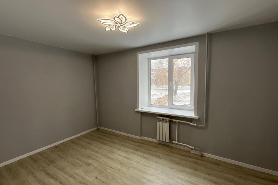 Продаётся 4-комнатная квартира, 71.8 м²