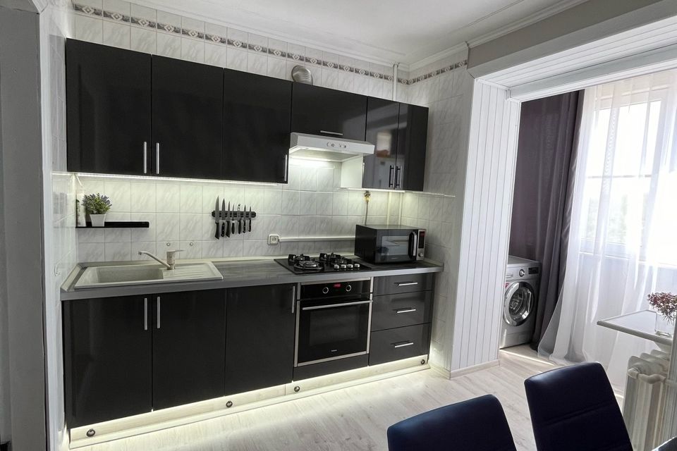 Продаётся 3-комнатная квартира, 65 м²