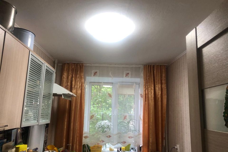 Продаётся 3-комнатная квартира, 57.9 м²