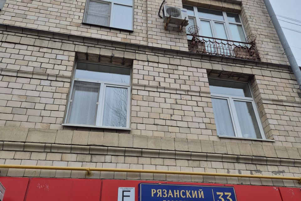 Продаётся комната в 3-комн. квартире, 16.4 м²