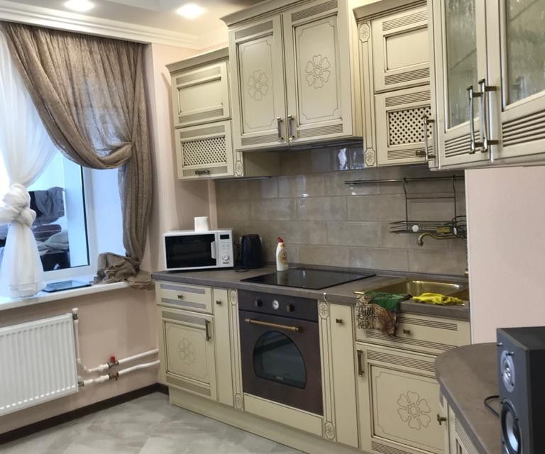 Сдаётся 2-комнатная квартира, 80 м²