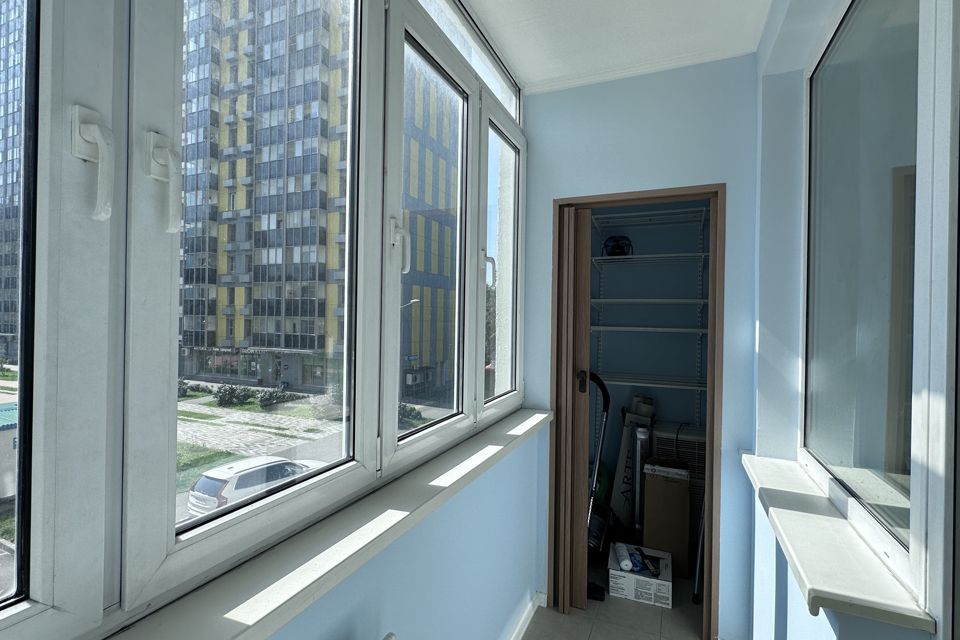 Продаётся 1-комнатная квартира, 69 м²