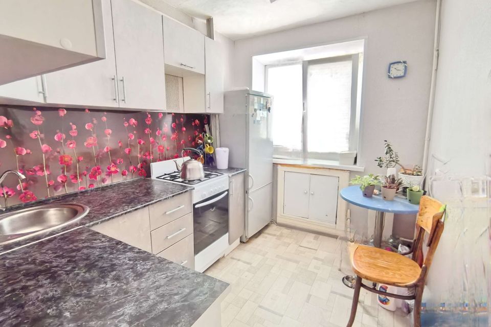 Продаётся 3-комнатная квартира, 58.9 м²