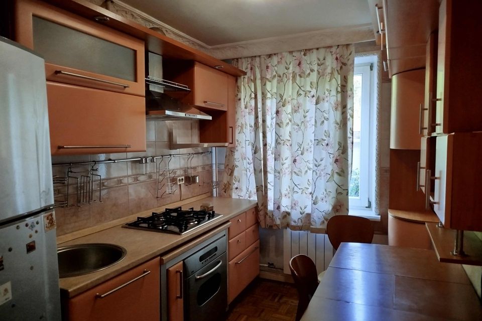 Продаётся 3-комнатная квартира, 60 м²