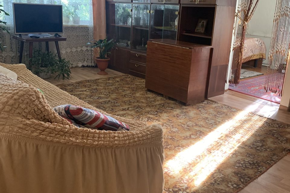 Продаётся 3-комнатная квартира, 56 м²