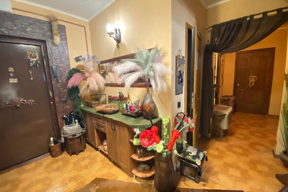 Продаётся 2-комнатная квартира, 84.5 м²