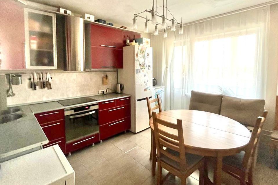 Продаётся 3-комнатная квартира, 73 м²
