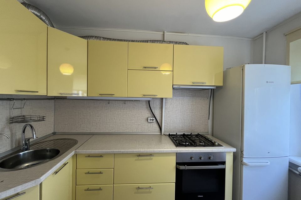 Продаётся 3-комнатная квартира, 63.2 м²