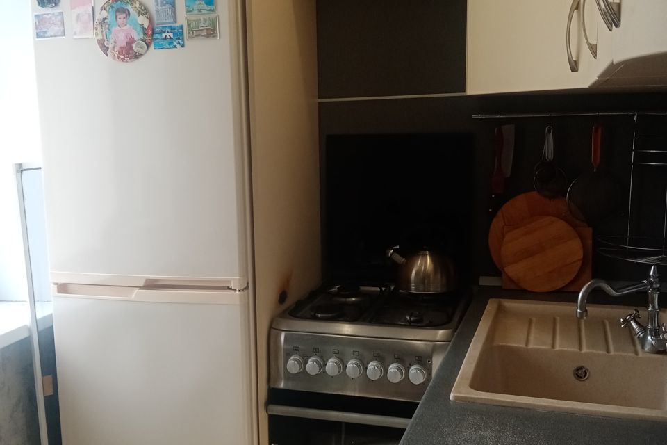Продаётся 3-комнатная квартира, 63 м²